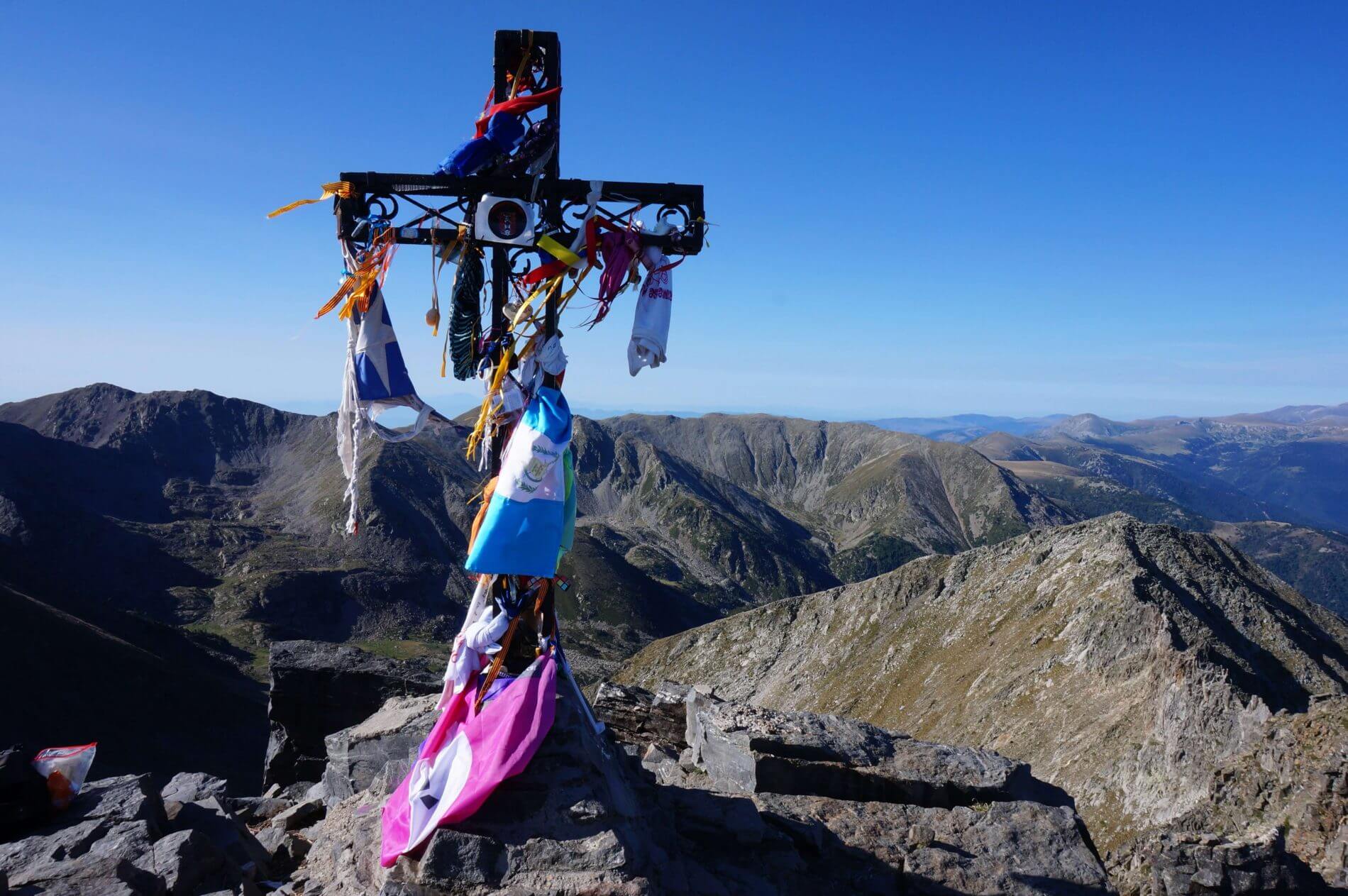 Pic du Canigou-Catalan-Occitanie-La revue de Kathleen-Blog-Lifestyle-voyage-Paris